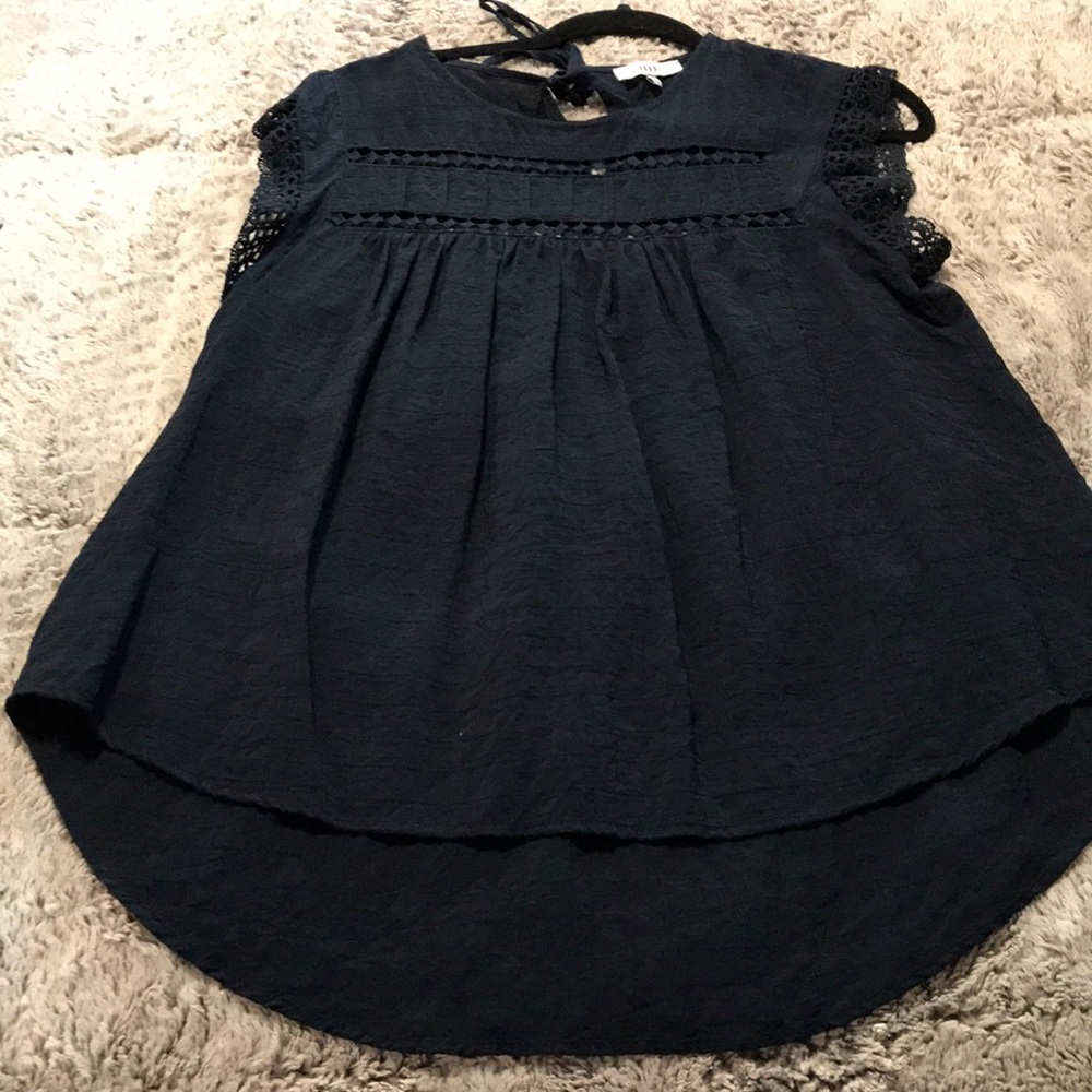 NWOT.Navy lace cap sleeve & lattice design across front